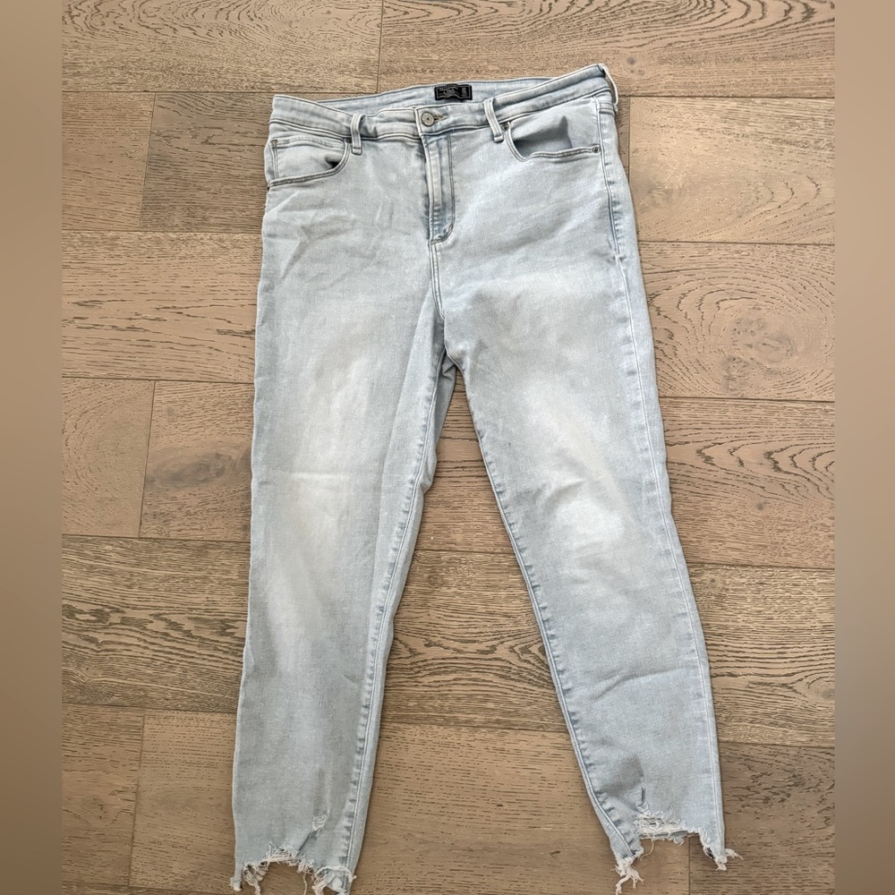 Light Wash High Rise Super Skinny Ankle Jeans - 32/14R